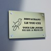 Plaque professionnelle extrudée